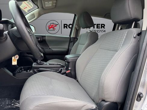 Certified 2021 Toyota Tacoma SR AWD/4WD image 10