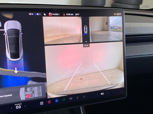 Used 2026 Tesla Model Y AWD image 26