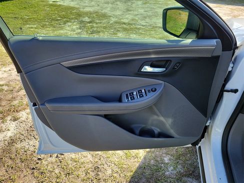 Used 2017 Chevrolet Impala LS w/ Protection Package image 9