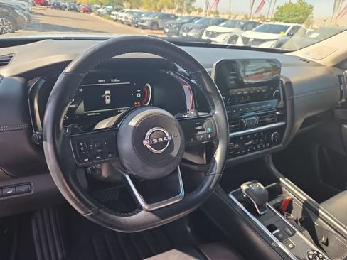 Certified 2023 Nissan Pathfinder Platinum AWD/4WD image 11