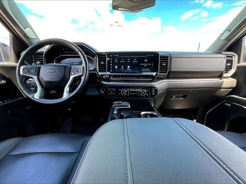 Used 2023 Chevrolet Silverado 1500 RST w/ Redline Edition AWD/4WD image 21