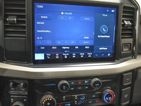 Used 2025 Ford F350 XLT w/ Black Appearance Package image 17