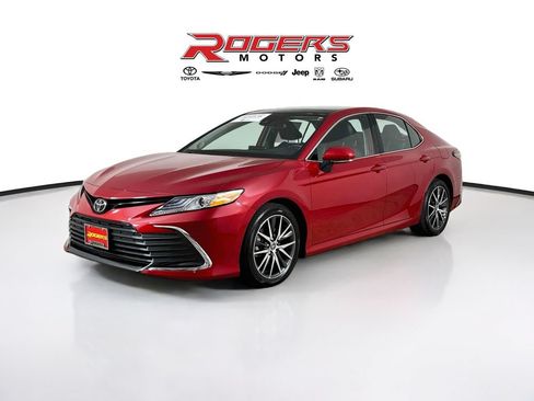 Certified 2024 Toyota Camry XLE w/ Navigation Package AWD/4WD image 8