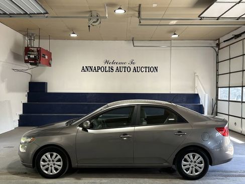 Used 2012 Kia Forte EX FWD image 1