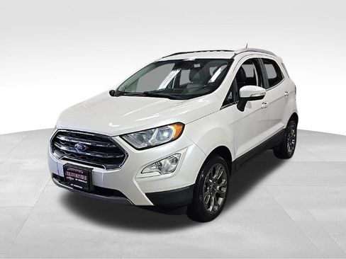 Used 2018 Ford EcoSport Titanium w/ Titanium Cold Weather Package AWD/4WD image 4