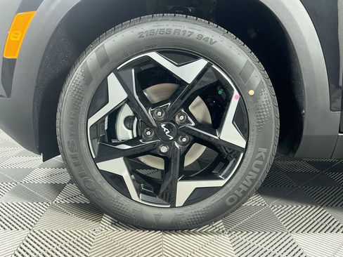 New 2026 Kia Seltos EX FWD image 12