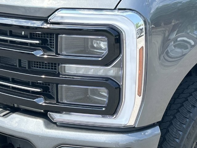 New 2026 Ford F250 Platinum AWD/4WD image 9