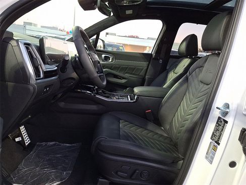 New 2026 Kia Sorento SX Prestige image 9
