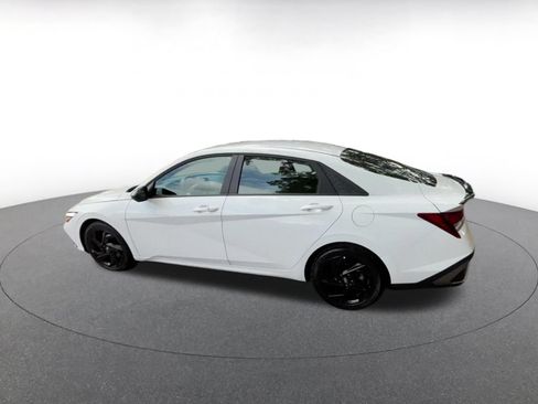 Used 2026 Hyundai Elantra Sport FWD image 7