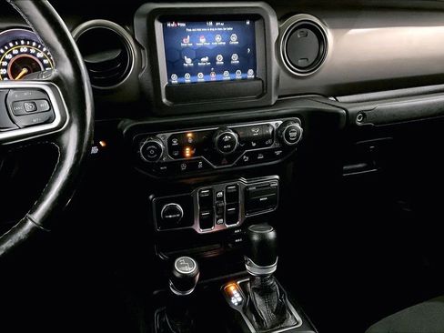 Used 2020 Jeep Gladiator Sport w/ Quick Order Package 24S image 7