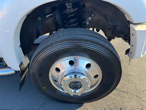 Used 2015 Ford F450 Lariat w/ Lariat Interior Package image 12