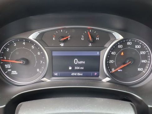Used 2024 GMC Terrain SLT FWD image 9