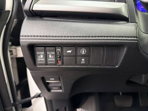 Used 2023 Honda Odyssey EX-L image 34