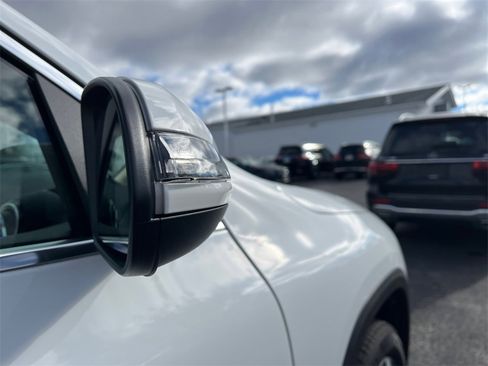 Certified 2022 Mercedes-Benz GLA 250 4MATIC image 17