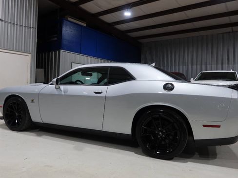 Used 2023 Dodge Challenger R/T Scat Pack RWD image 2