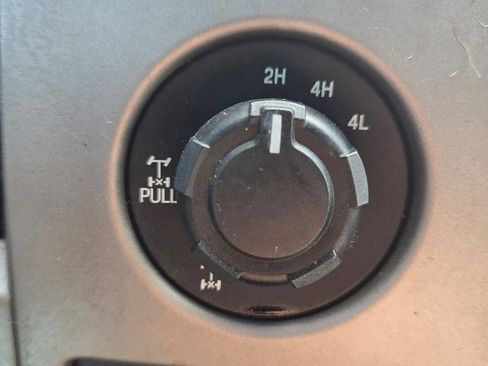 Used 2012 Ford F150 Raptor w/ Raptor Luxury Pkg image 23