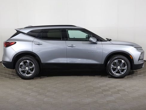Used 2024 Chevrolet Blazer LT w/ Convenience Package FWD image 18