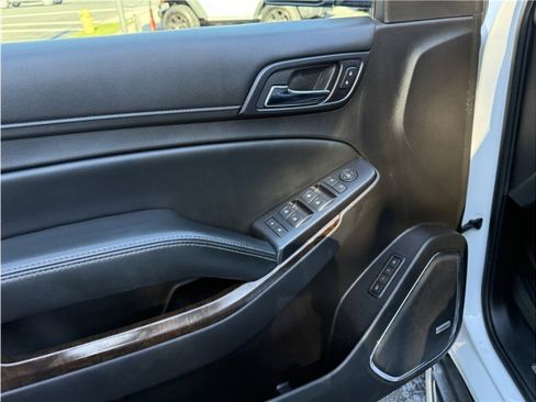 Used 2015 Chevrolet Tahoe LT image 17