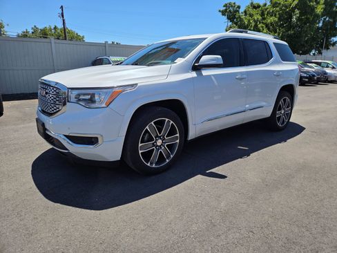 Used 2018 GMC Acadia Denali w/ Technology Package AWD/4WD image 1