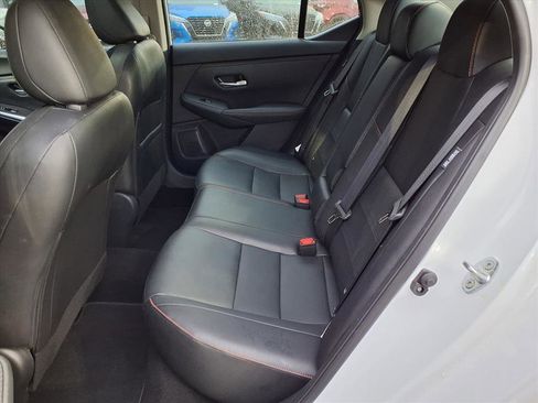 Used 2024 Nissan Sentra SR w/ SR Premium Package image 11