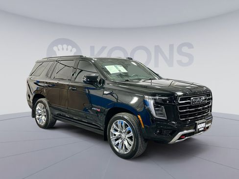 Used 2025 GMC Yukon AT4 Ultimate w/ LPO, Illumination Package image 10