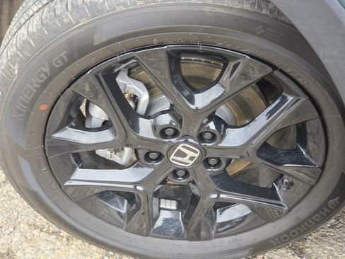 Used 2025 Honda HR-V Sport image 32