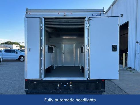 Used 2022 Chevrolet Express 3500 w/ Power Convenience Package RWD image 19