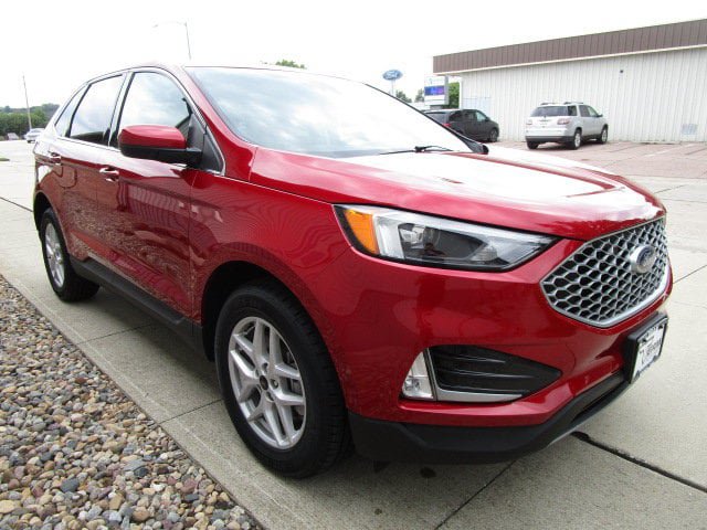 Used 2023 Ford Edge SEL w/ Convenience Package AWD/4WD image 3
