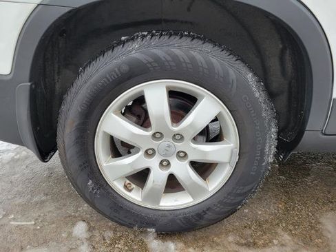 Used 2013 Kia Sorento LX w/ Value Pkg image 5