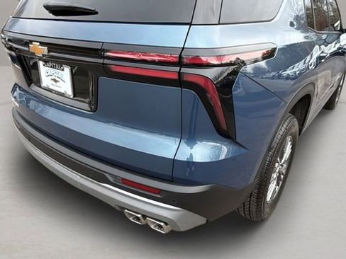 Used 2026 Chevrolet Traverse LT w/ Driver Confidence Package image 37