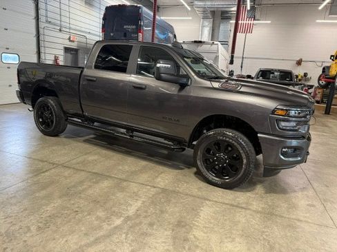 Certified 2025 RAM 2500 Big Horn AWD/4WD image 6