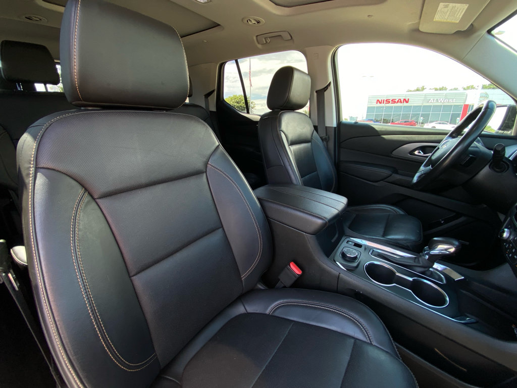 Used 2021 Chevrolet Traverse Premier w/ Redline Edition AWD/4WD image 16