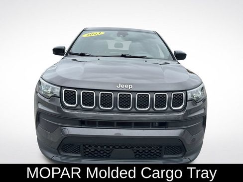 Used 2023 Jeep Compass Sport AWD/4WD image 9