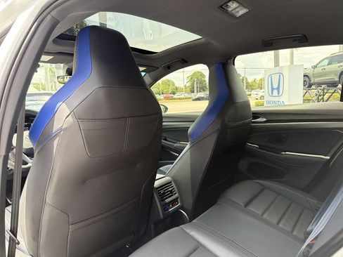 Used 2024 Volkswagen Golf R AWD/4WD image 22