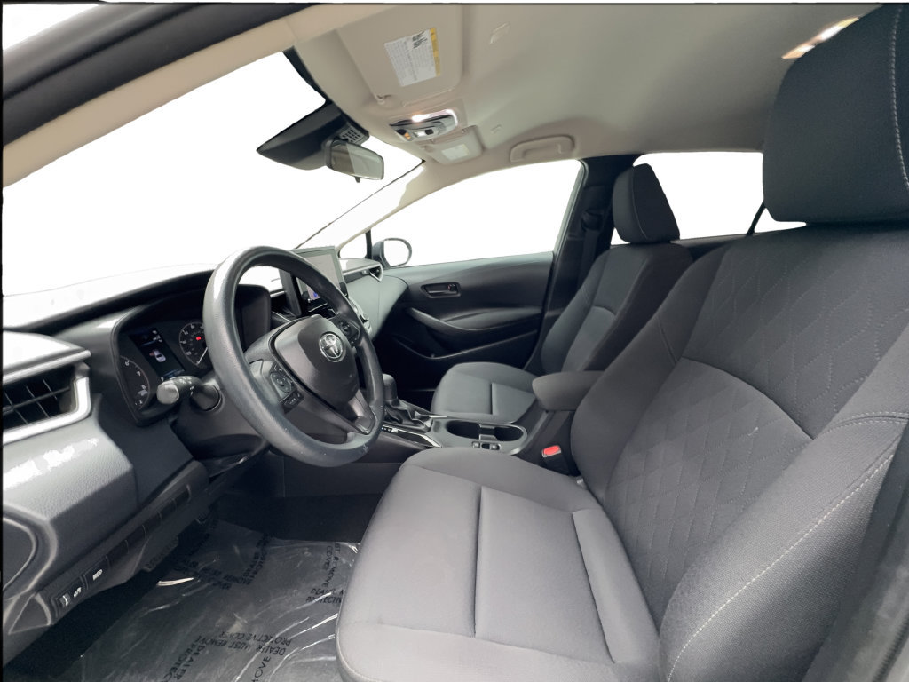 Used 2025 Toyota Corolla LE FWD image 21