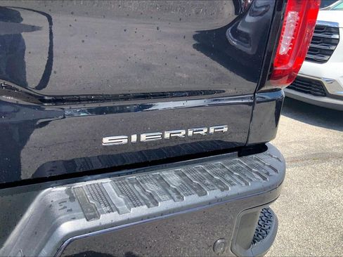 Used 2023 GMC Sierra 1500 Denali w/ Technology Package AWD/4WD image 8