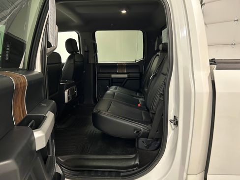 Used 2019 Ford F150 Lariat image 27