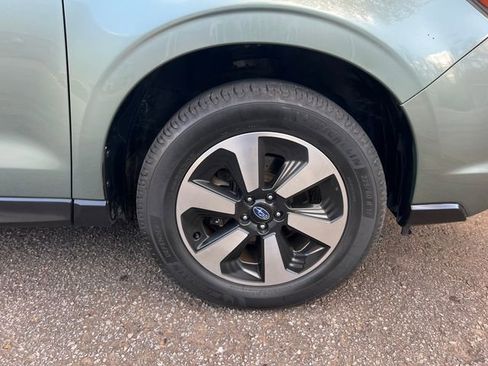 Used 2017 Subaru Forester 2.5i Premium w/ Popular Package #2A image 38