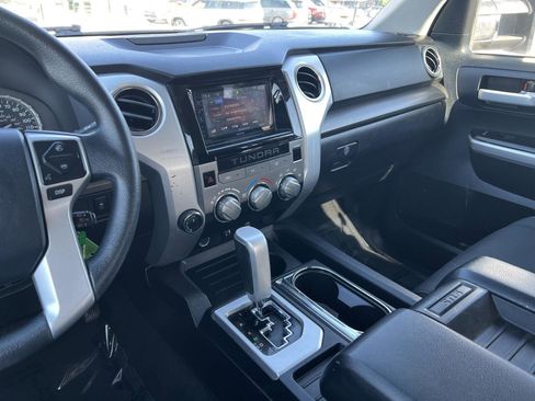 Used 2014 Toyota Tundra SR5 w/ SR5 Upgrade Package AWD/4WD image 36