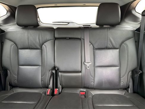 Used 2019 Chevrolet Blazer LT w/ Sound & Technology Package FWD image 15
