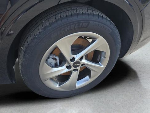 New 2026 Genesis GV70 2.5T Advanced AWD/4WD image 30
