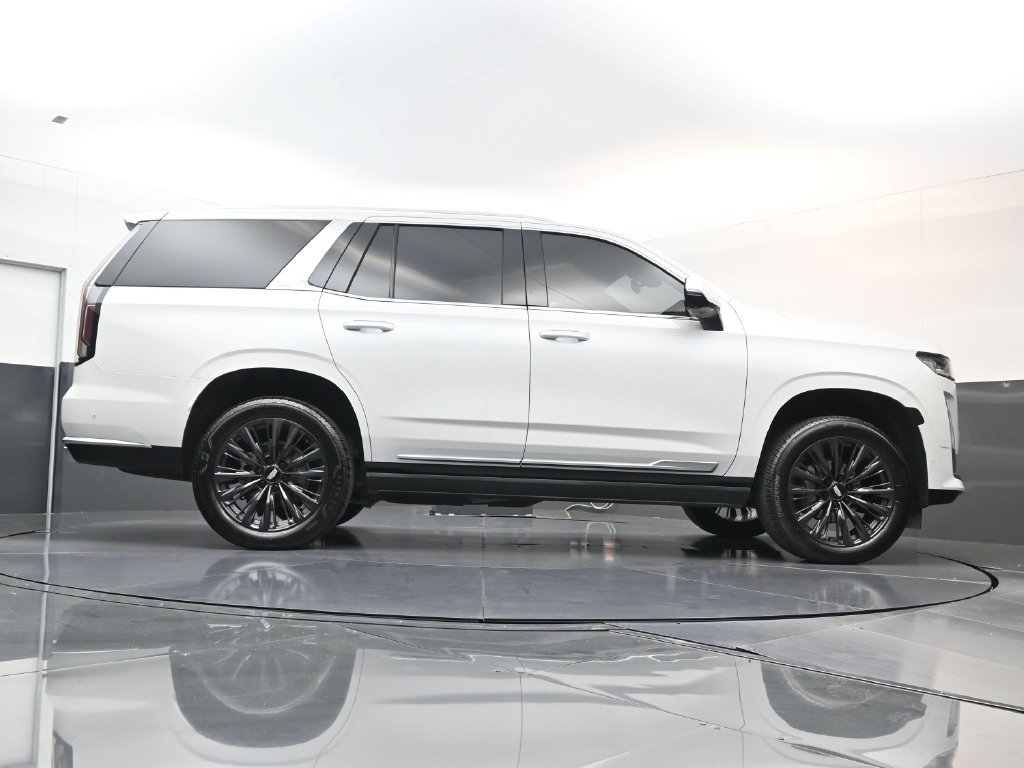 Used 2024 Cadillac Escalade Premium Luxury w/ Performance Package AWD/4WD image 27