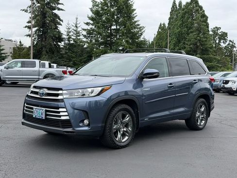 Used 2017 Toyota Highlander Limited Platinum AWD/4WD image 7