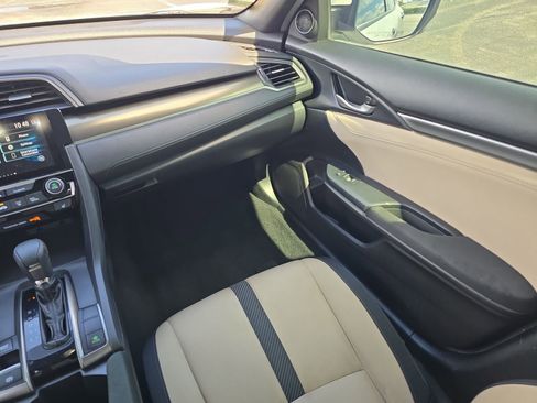 Used 2019 Honda Civic EX image 12
