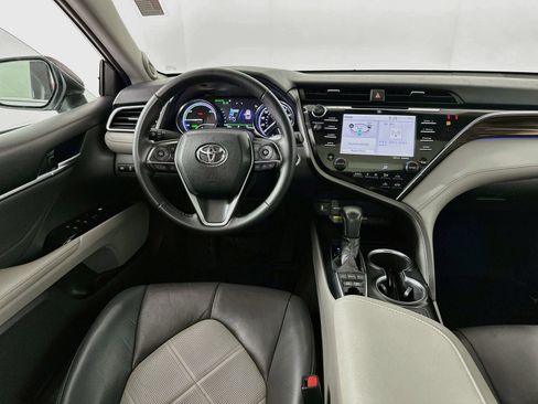 Used 2018 Toyota Camry XLE w/ Audio Package FWD image 23