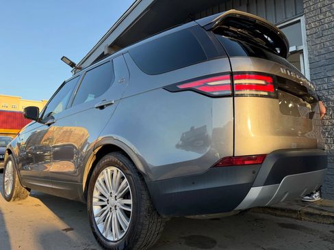 Used 2017 Land Rover Discovery HSE Luxury image 5