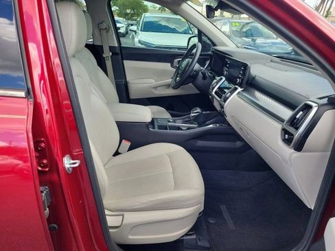 Used 2021 Kia Sorento S image 7