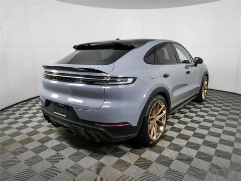 Certified 2024 Porsche Cayenne Turbo GT AWD/4WD image 30