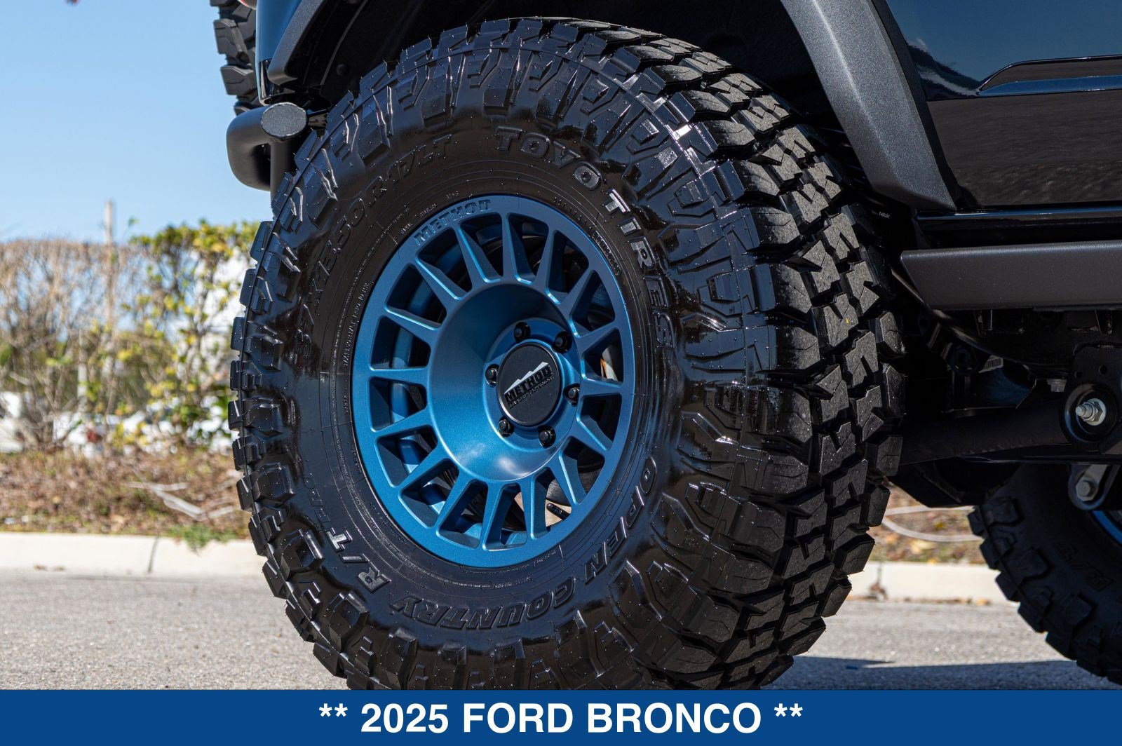 Used 2025 Ford Bronco Badlands AWD/4WD image 41