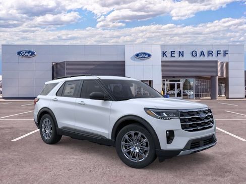 New 2026 Ford Explorer Active w/ Active Comfort Package AWD/4WD image 10